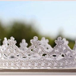Простая корона для маленькой принцессы
