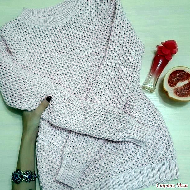 Свитер с сотами спицами