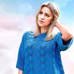 Синий пуловер, вяжем спицами