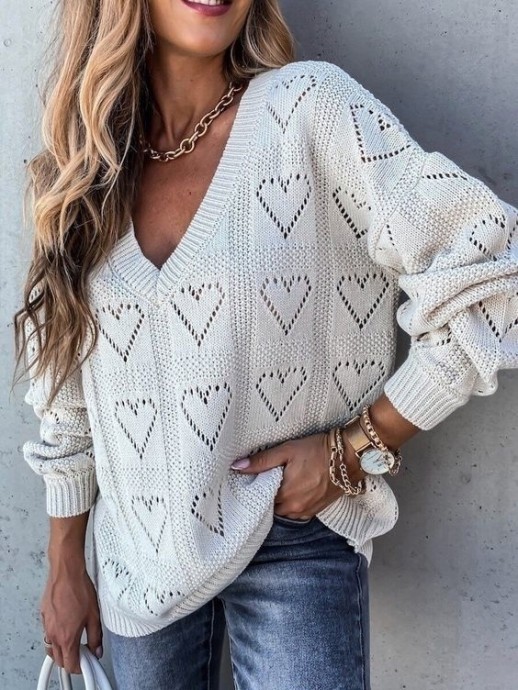 Пуловер с сердечками
