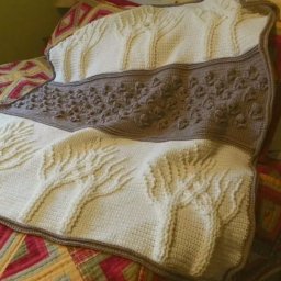 Уютный плед спицами