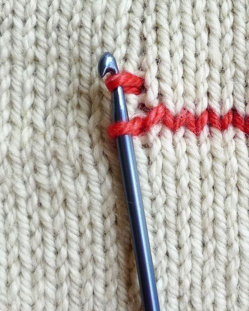 Вышиваем по вязаному полотну