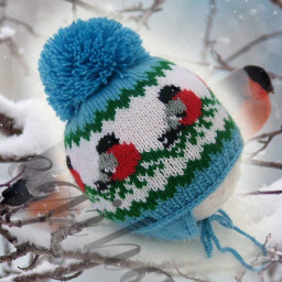 Шапочка и свитер "Снегири": находка для любящей бабушки!