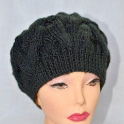 Берет с косами