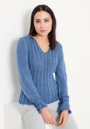 Шерстяной пуловер спицами