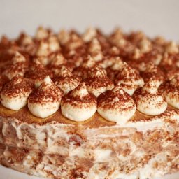 У нас сегодня сразу 10 именинниц!