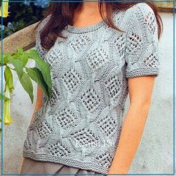 Джемпер небесного цвета, вяжем спицами