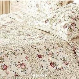 Великолепное покрывало из квадратов ткани