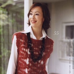 Ажурный жилет - стильный акцент гардероба деловой дамы