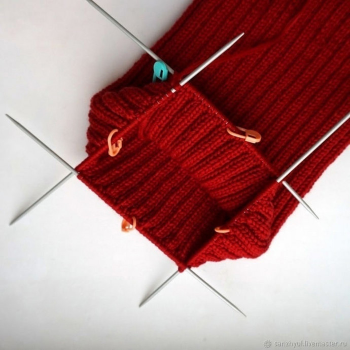 Шапка-резинка с небанальной макушкой. Мастер-класс Шапка-резинка с небанальной макушкой. Мастер-класс