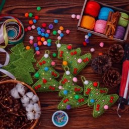 Вязаная мини ёлочка