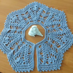 Большой воротничок из толстой пряжи