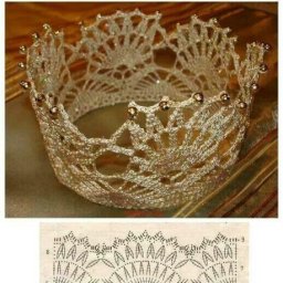 Красивая вязаная корона