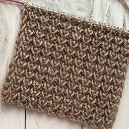 Объёмный эластичный узор спицами