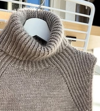 Манишка Snuggle Neck от Anette Solbraa-Bay Манишка Snuggle Neck от Anette Solbraa-Bay