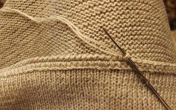 Когда нужно обработать край лицевой глади, но не хочешь вязать резинку Когда нужно обработать край лицевой глади, но не хочешь вязать резинку