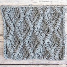 Узор спицами в вашу копилку.