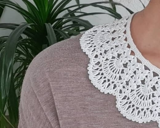 Ажурный воротник крючком — стильная деталь с винтажным шармом