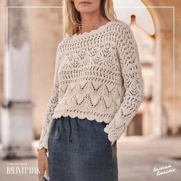 Джемпер спицами в удачном сочетании ажурных узоров