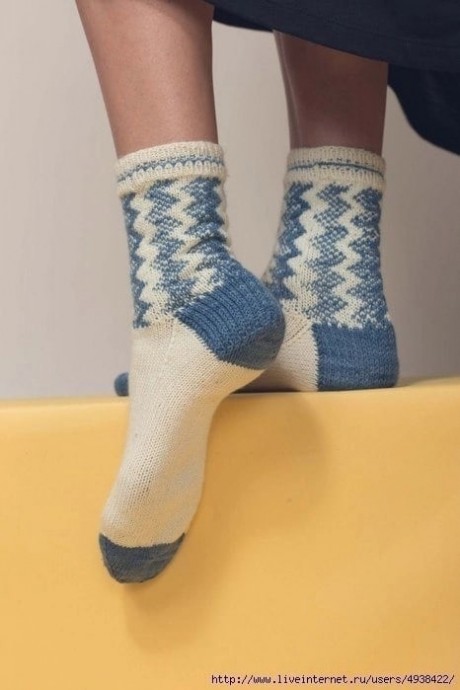 Вязаные носки от дизайнера Lara Smoot