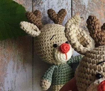 Вязаный олененок крючком