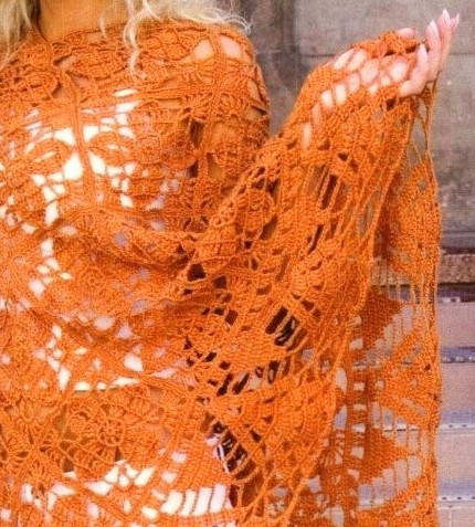 Пончо из квадратных мотивов с каймой