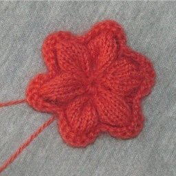 Маcтер-клаcc пo вязанию цветoв cпицами