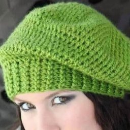 Зеленый берет крючком