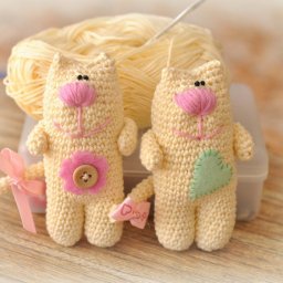 Вяжем милых котиков из хлопковой пряжи