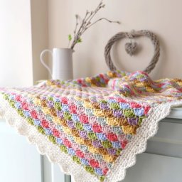 Нежный пледик крючком