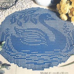 Салфетка "Лебедь", в филейной технике