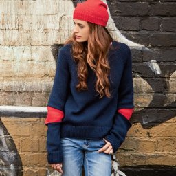 Вяжем стильный контрастный джемпер