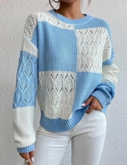 Джемпер с интарсией спицами
