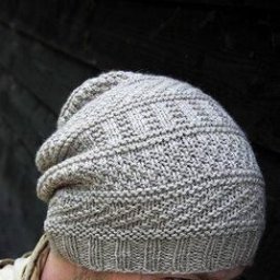 Стильная мужская шапочка