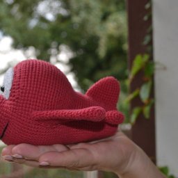 Вяжем очаровательный самолетик