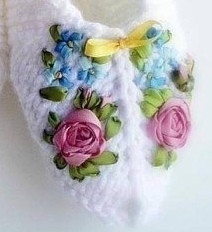 Нежные тапочки спицами