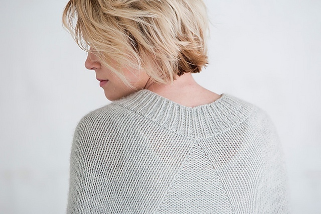 Вяжем дизайнерский свитер-пончо