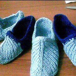 Вяжем тапули на трех спицах