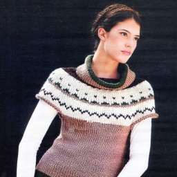 Удлиненный пуловер с круглой кокеткой спицами