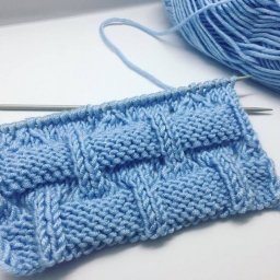 Красивый узор спицами