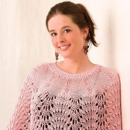 Вяжем ажурное розовое пончо