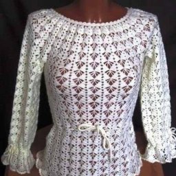 Белая кофточка крючком