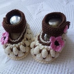 Милые "ягодные" пинетки