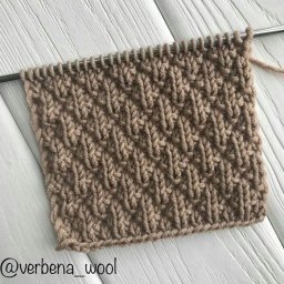 Отличный узор для снудов, шапок и шарфов спицами