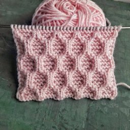 Рельефные соты, узор для любителей вязать спицами