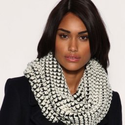 Стильный снуд для любителей классики