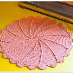 Вяжем круглый коврик - справится даже новичок!
