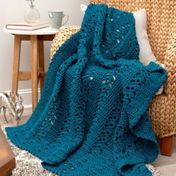 Красивый уютный плед