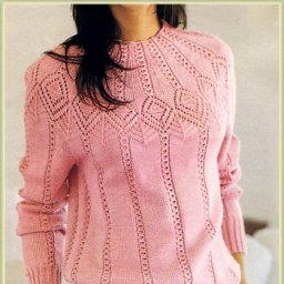Нежный розовый пуловер, вяжем спицами