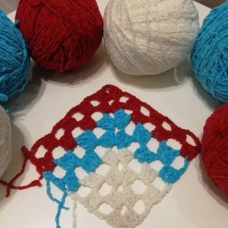 Симпатичный мотив в копилку мастерицы